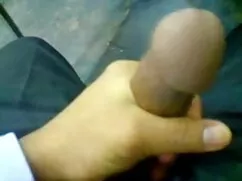 ক্যামেরার সামনে পুরু ...
