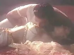 এর প্যাশন শহরে খেলা  ...