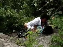 এক মহিলা বহু ইংলিশ চ ...