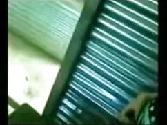 এক মহিলা বহু পুরুষ চ ...