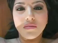 - বিছানার উপর খেলুন  ...