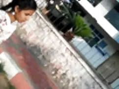 কৃষ্ণবর্ণ 2 মেয়েরা, ...